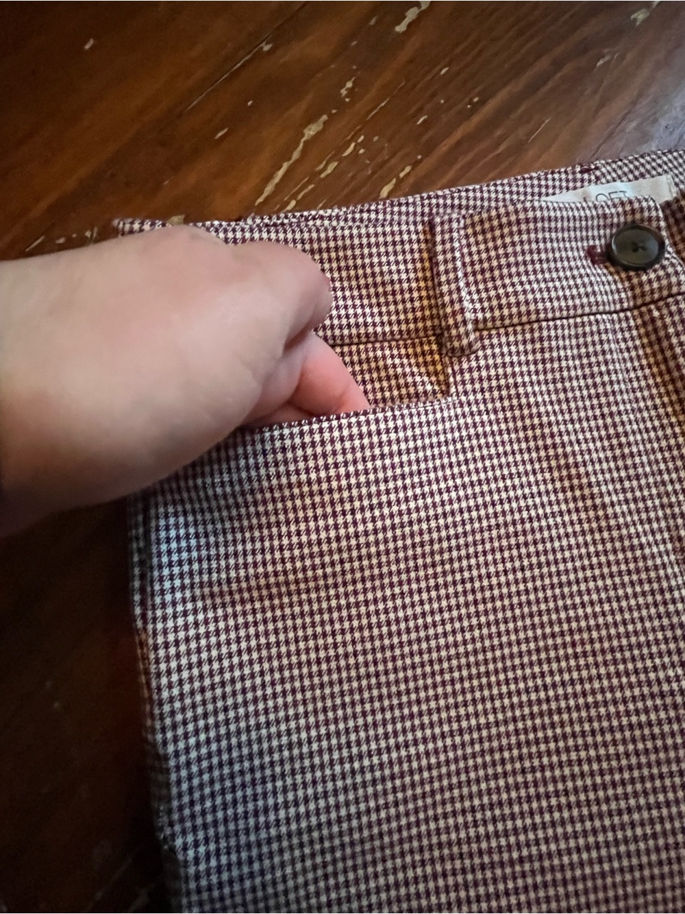Loft Women’s Size 6 Burgundy and Cream Houndstooth Sutton Skinny Pants - Picture 6 of 10